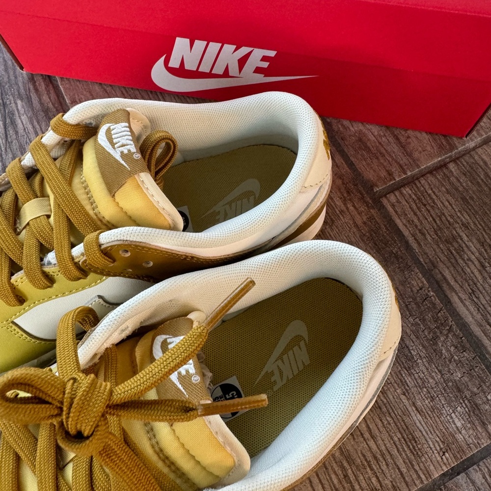 Brand New Nike Dunk Low Retro “Bronzine” Men’s Shoes (M8.5/EU42) - Picture 5 of 12
